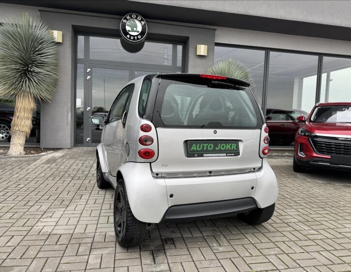 Smart Fortwo Kupé 698,0 45 kw