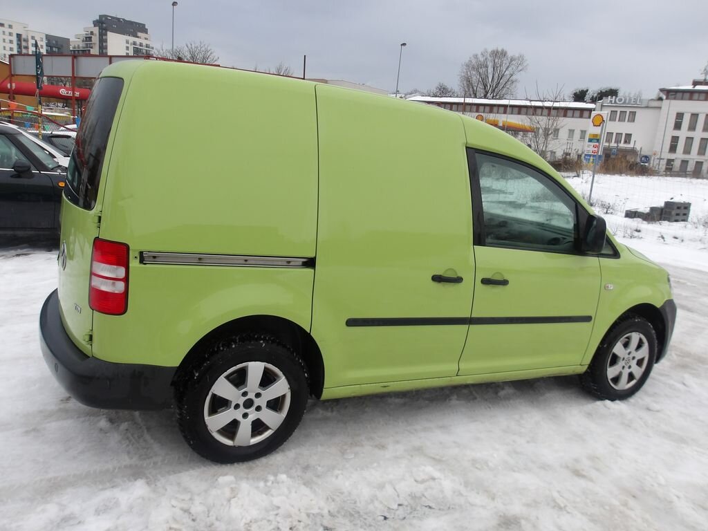 Volkswagen Caddy Skříň 1,6 l 55 kw