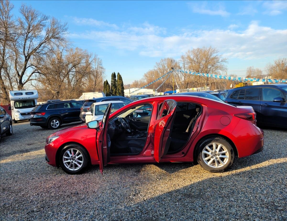 Mazda 3 Sedan / Limuzína 2,0 l 88 kw