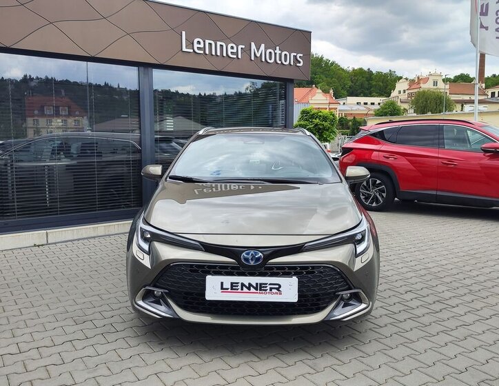 Toyota Corolla Kombi 2,0 l 144 kw