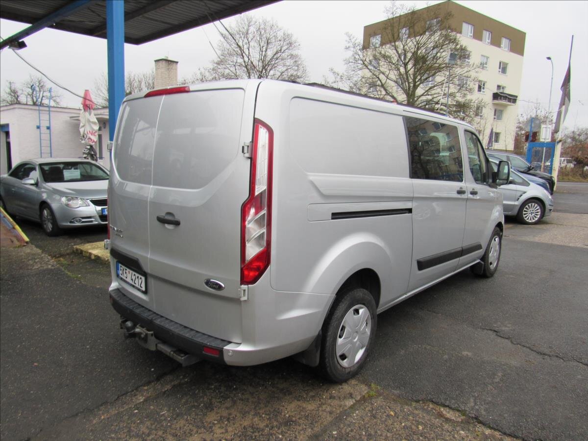 Ford Transit Custom Kombi 2,0 l 95 kw