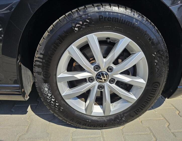 Volkswagen Passat 45