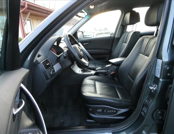 BMW X3 SUV / Terénní 2,0 l 130 kw