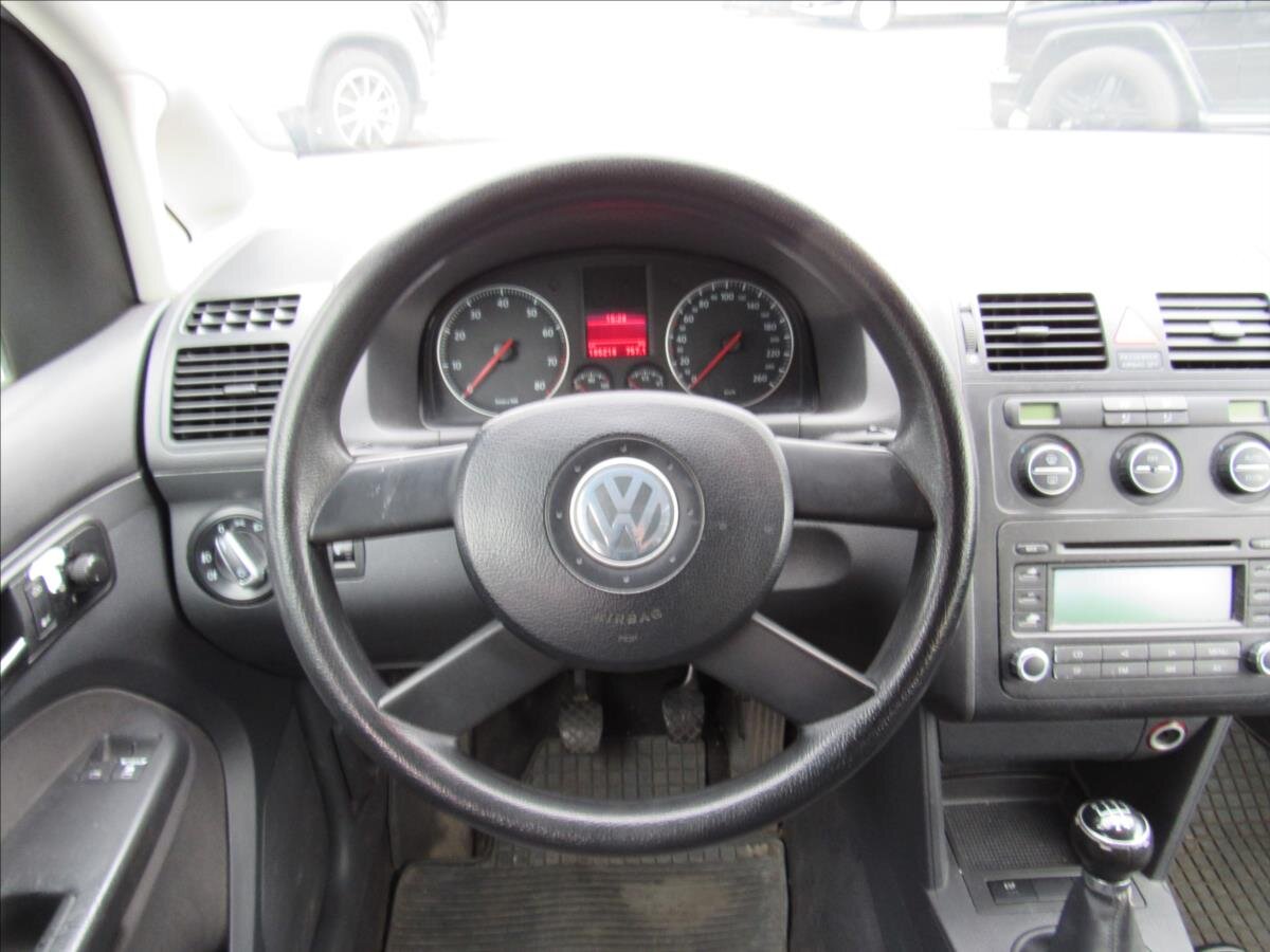 Volkswagen Touran Kombi 1,6 l 75 kw