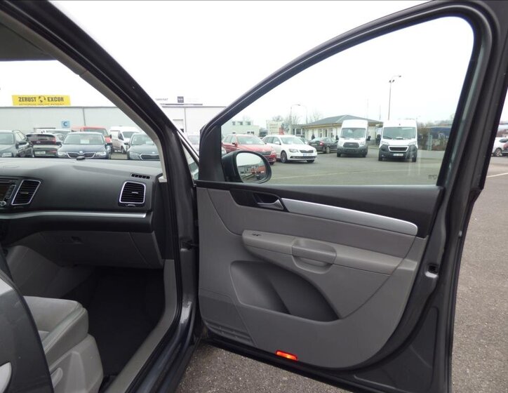 Volkswagen Sharan Kombi 2,0 l 125 kw