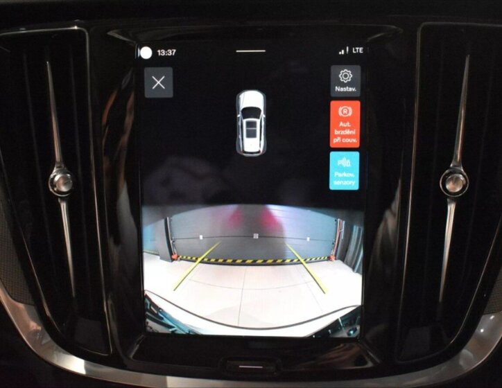 Volvo V60 Kombi 2,0 l 145 kw