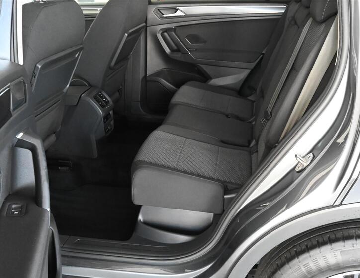 Volkswagen Tiguan Allspace 10