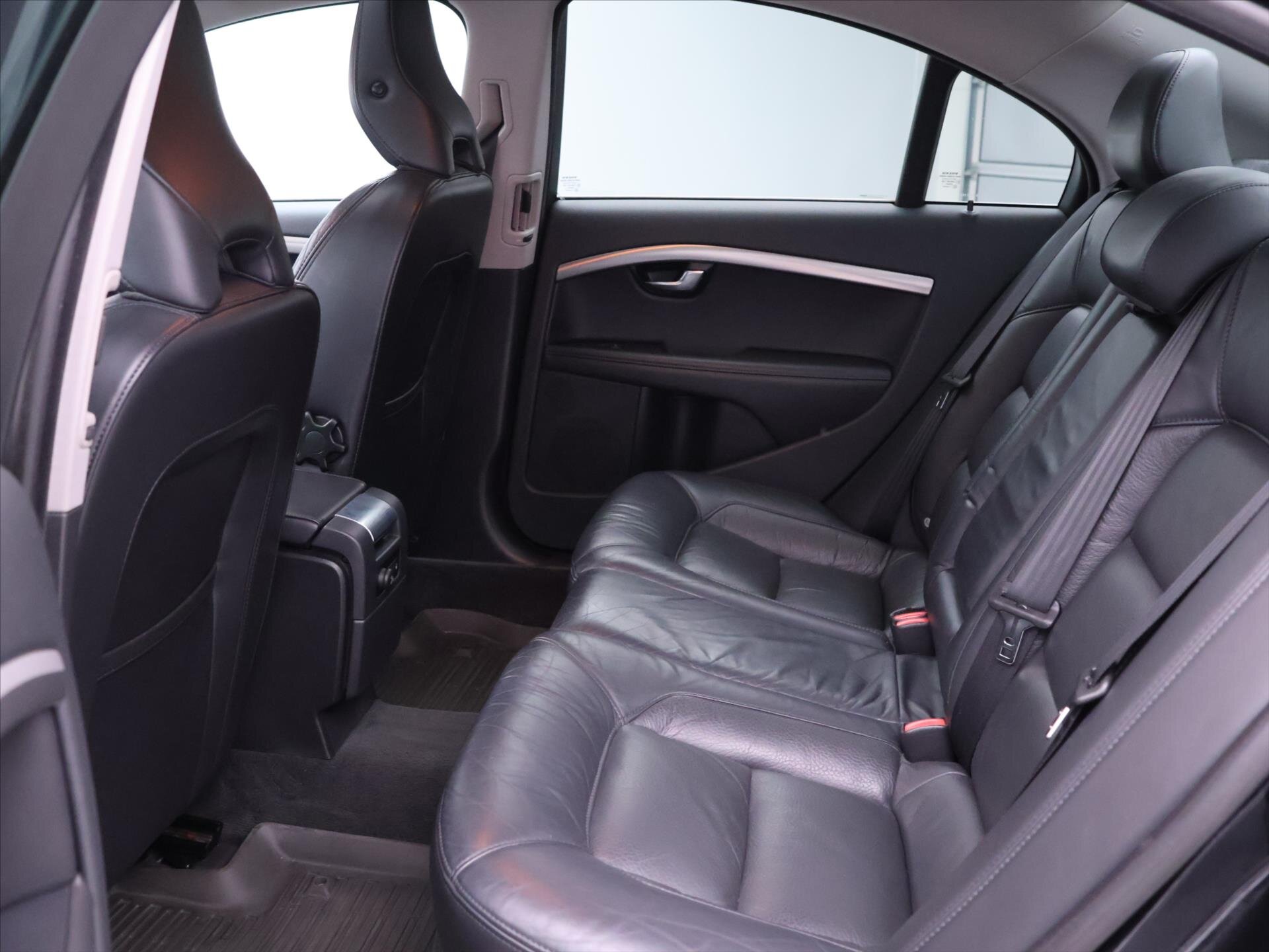 Volvo S80 Sedan / Limuzína 2,4 l 158 kw