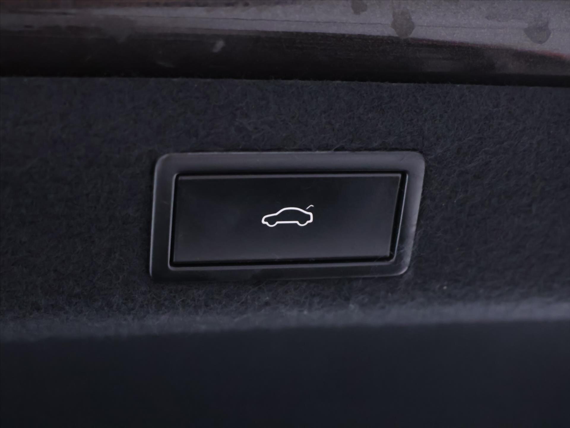 Škoda Superb Liftback 2,0 l 140 kw