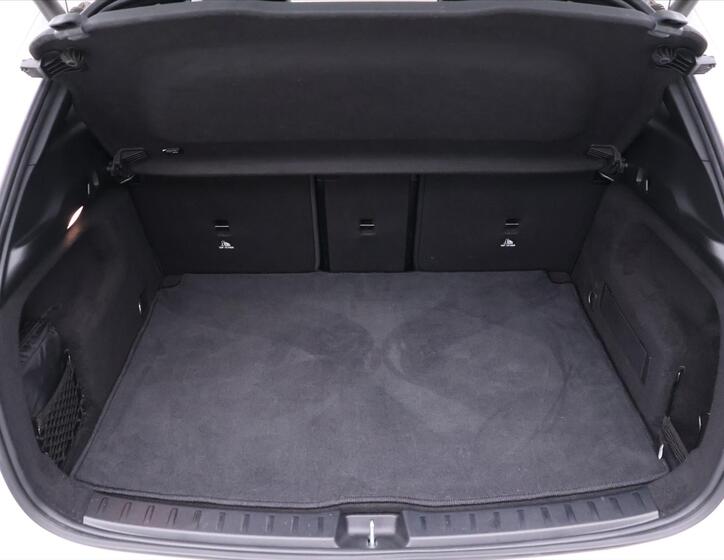 Mercedes-Benz EQA 10