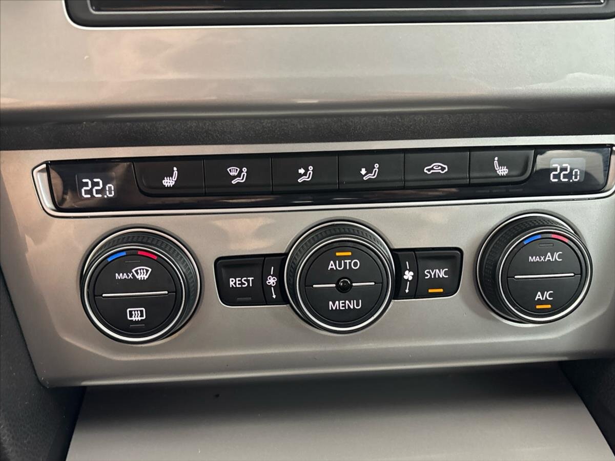 Volkswagen Passat Kombi 2,0 l 140 kw