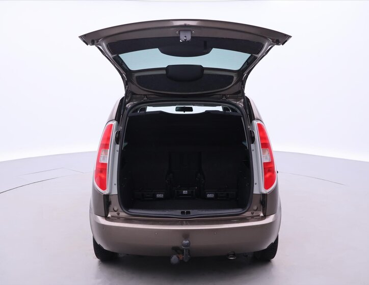 Škoda Roomster MPV 1,2 l 63 kw