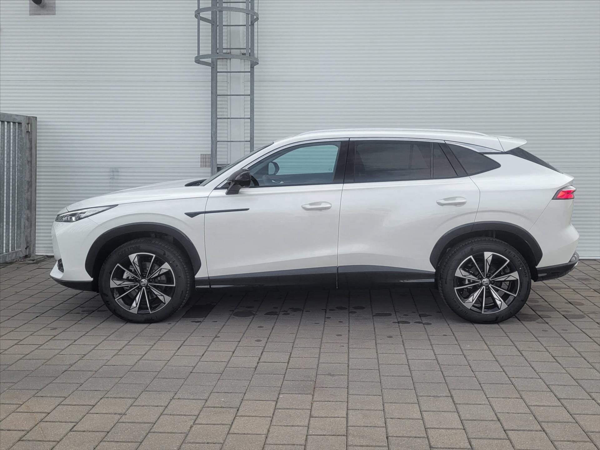 MG HS SUV 1,5 l 125 kw