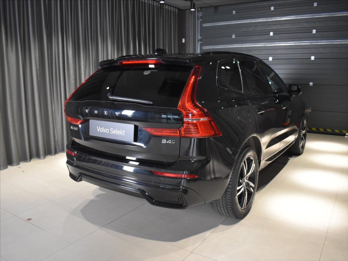 Volvo XC60 SUV / Terénní 2,0 l 145 kw