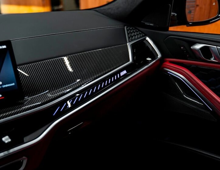 BMW X6 SUV / Terénní 4,4 l 460 kw