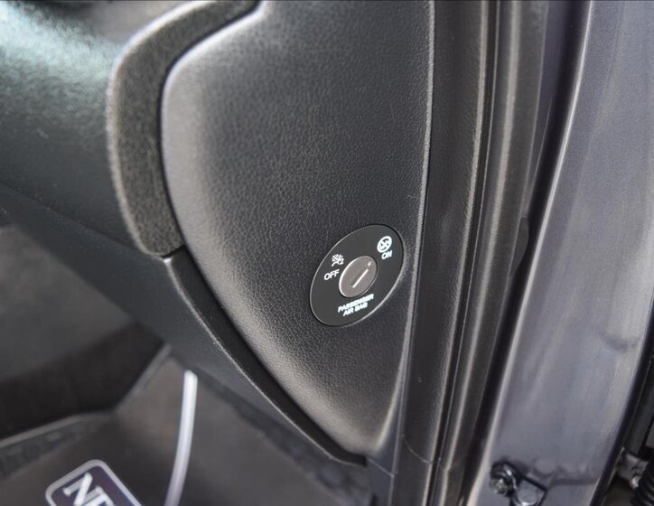 KIA Sportage SUV 2,0 l 100 kw