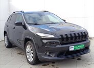 Jeep Cherokee SUV 3,2 l 200 kw