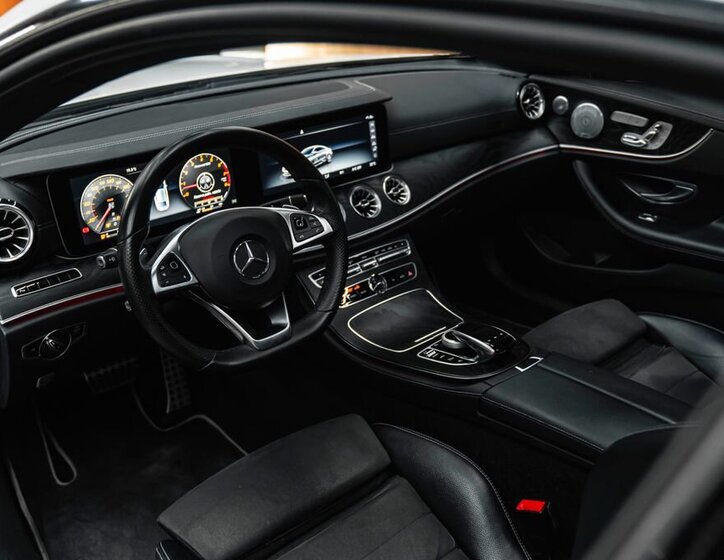 Mercedes-Benz Třídy E 21