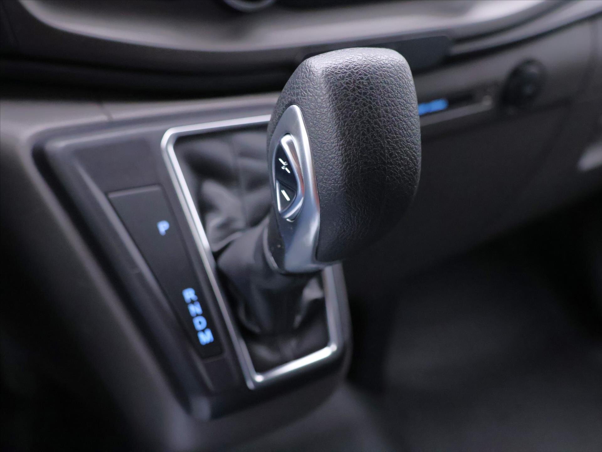 Ford Transit Custom Kombi 2,0 l 96 kw