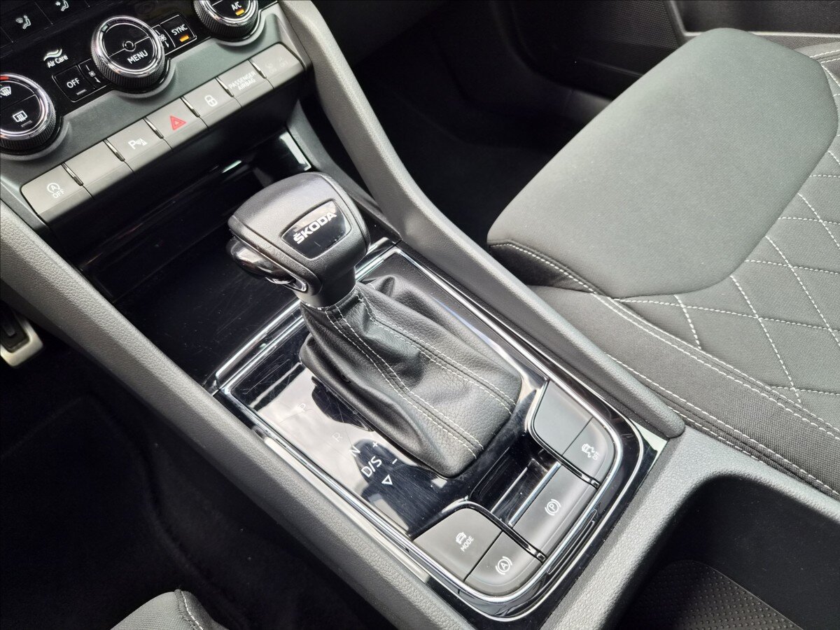 Škoda Karoq SUV / Terénní 1,5 l 110 kw