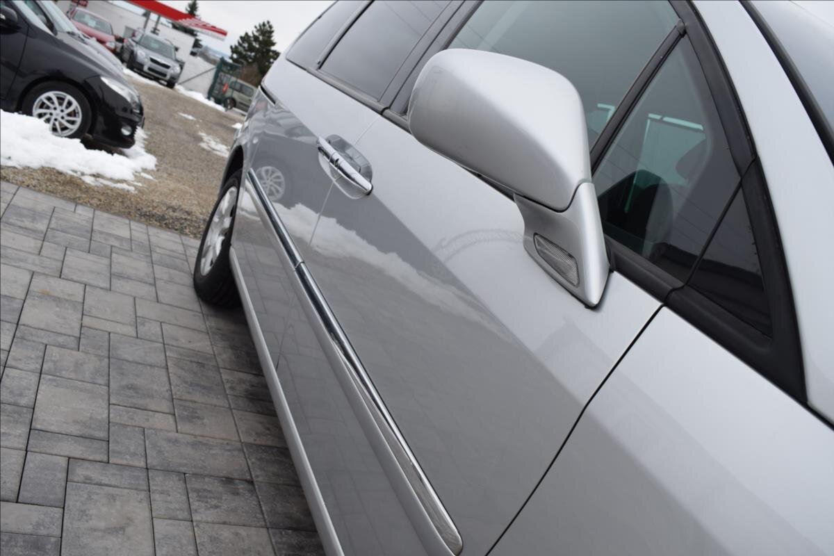 Peugeot 807 MPV 2,0 l 100 kw