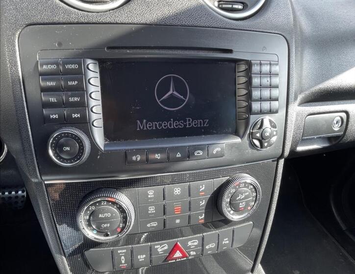 Mercedes-Benz Třídy M SUV 3,0 l 165 kw