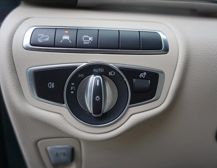 Mercedes-Benz Třídy V VAN-Minibus 2,0 l 174 kw