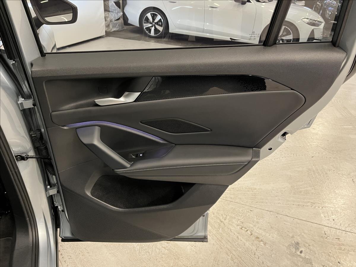 Volkswagen Tiguan SUV 1,5 l 96 kw