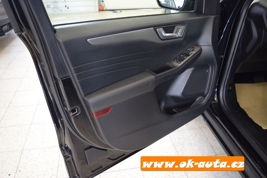 Ford Kuga SUV / Terénní 2,5 l 112 kw