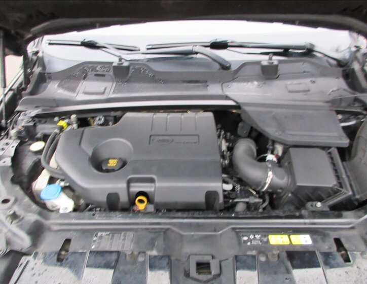Land Rover Discovery Sport SUV 2,0 l 132 kw