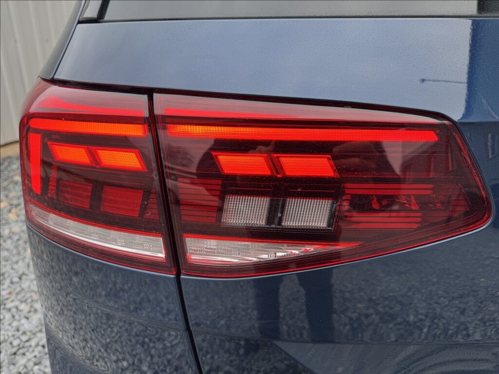 Volkswagen Passat Kombi 1,4 l 0