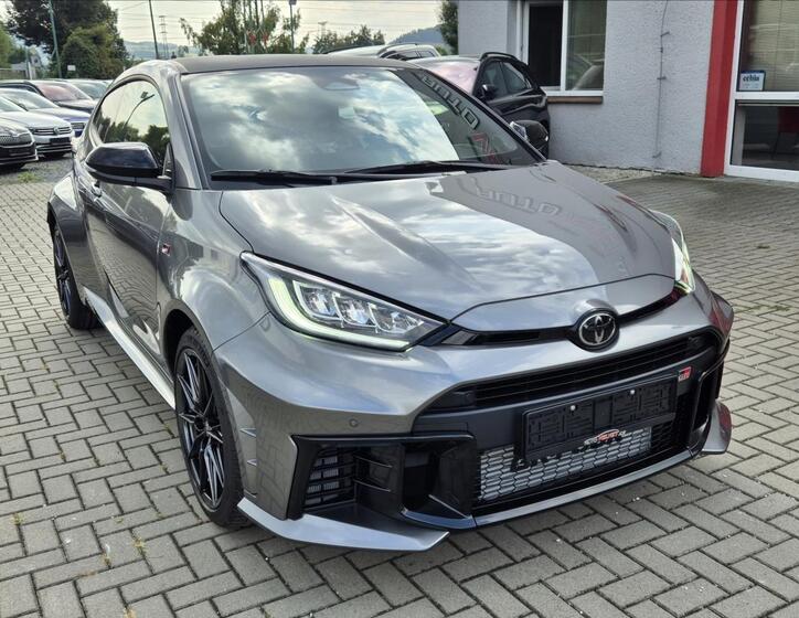 Toyota GR Yaris 4