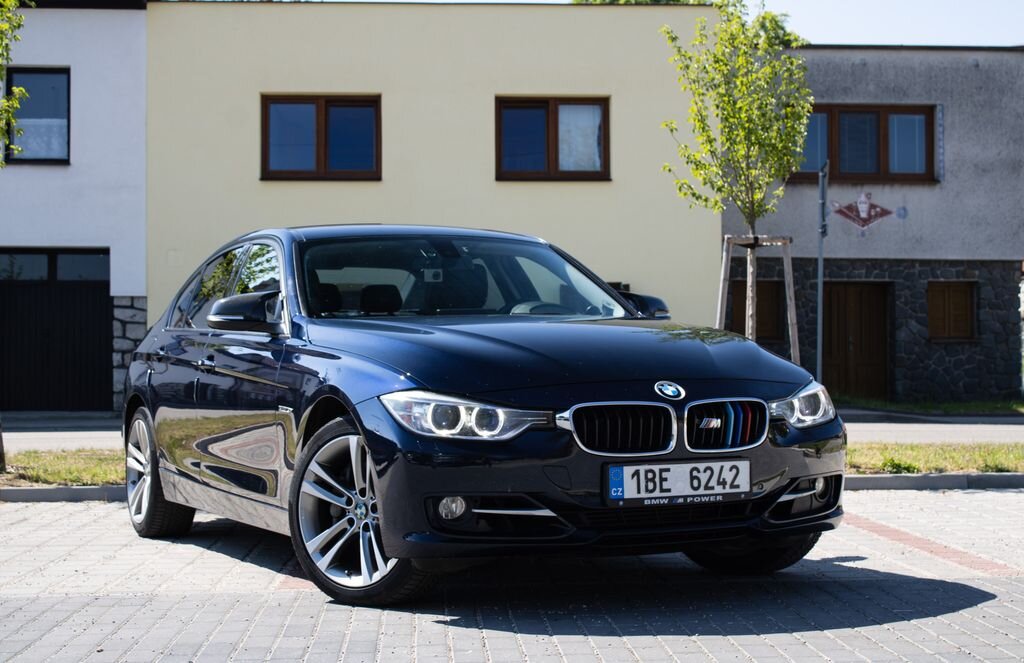 BMW Řada 3 Sedan / Limuzína 3,0 l 225 kw