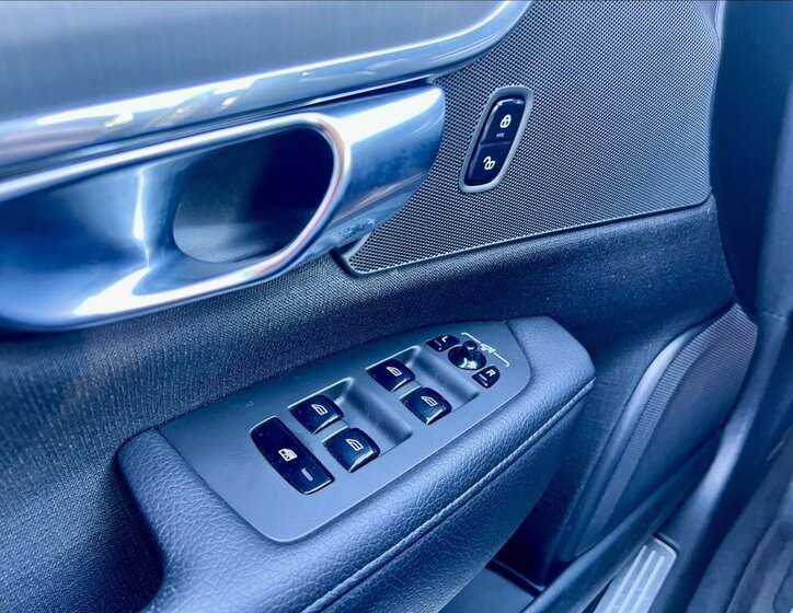 Volvo V90 Kombi 2,0 l 140 kw