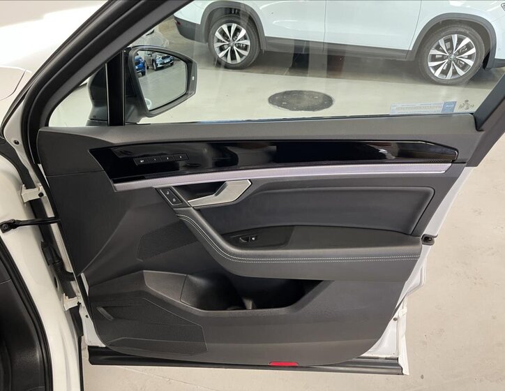 Volkswagen Touareg SUV 4,0 l 310 kw