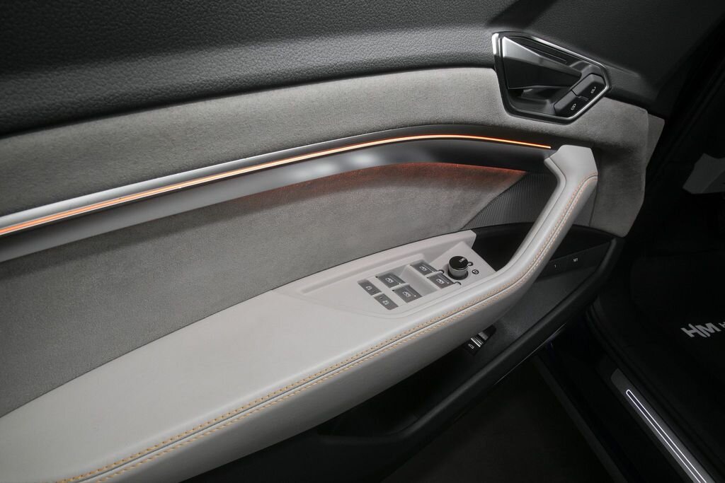 Audi e-tron SUV 0,0 300 kw