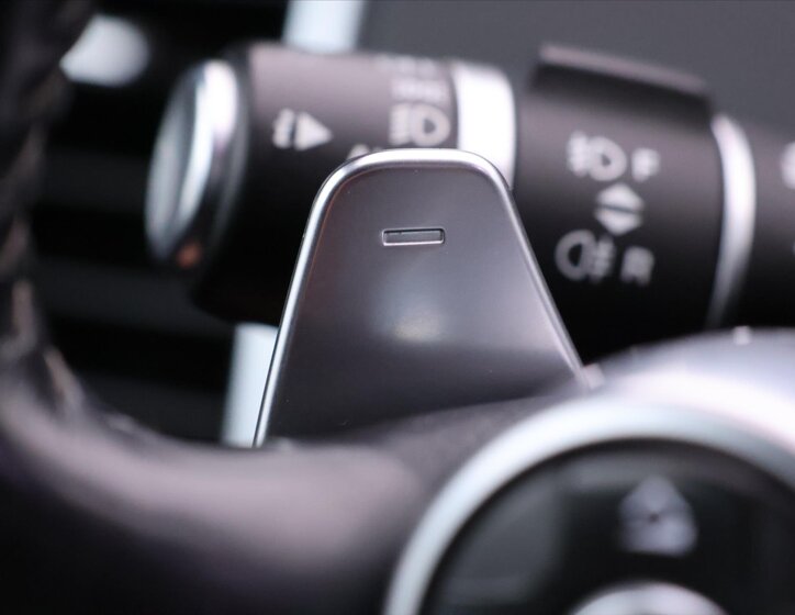 Land Rover Discovery 28