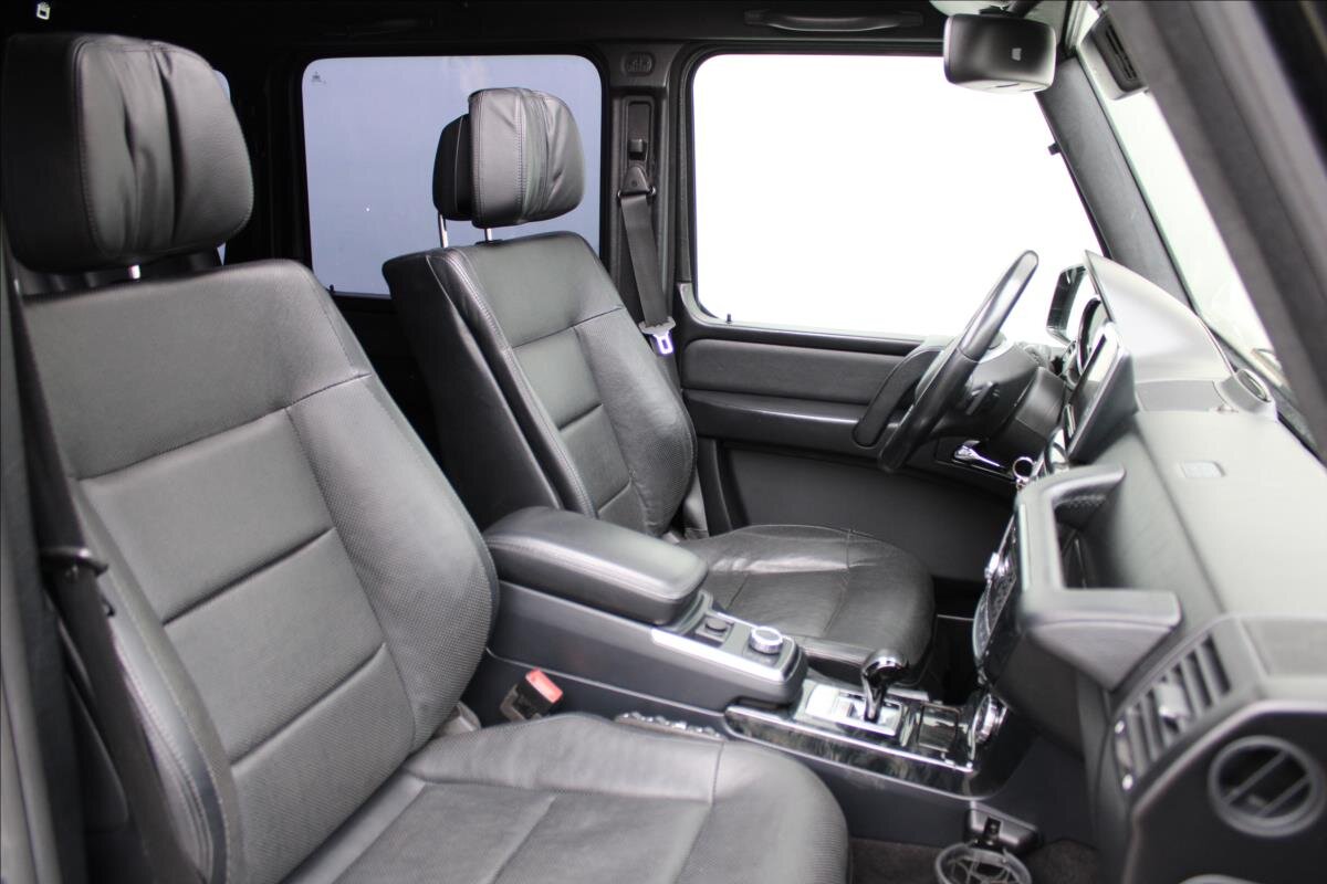 Mercedes-Benz Třídy G SUV / Terénní 3,0 l 155 kw