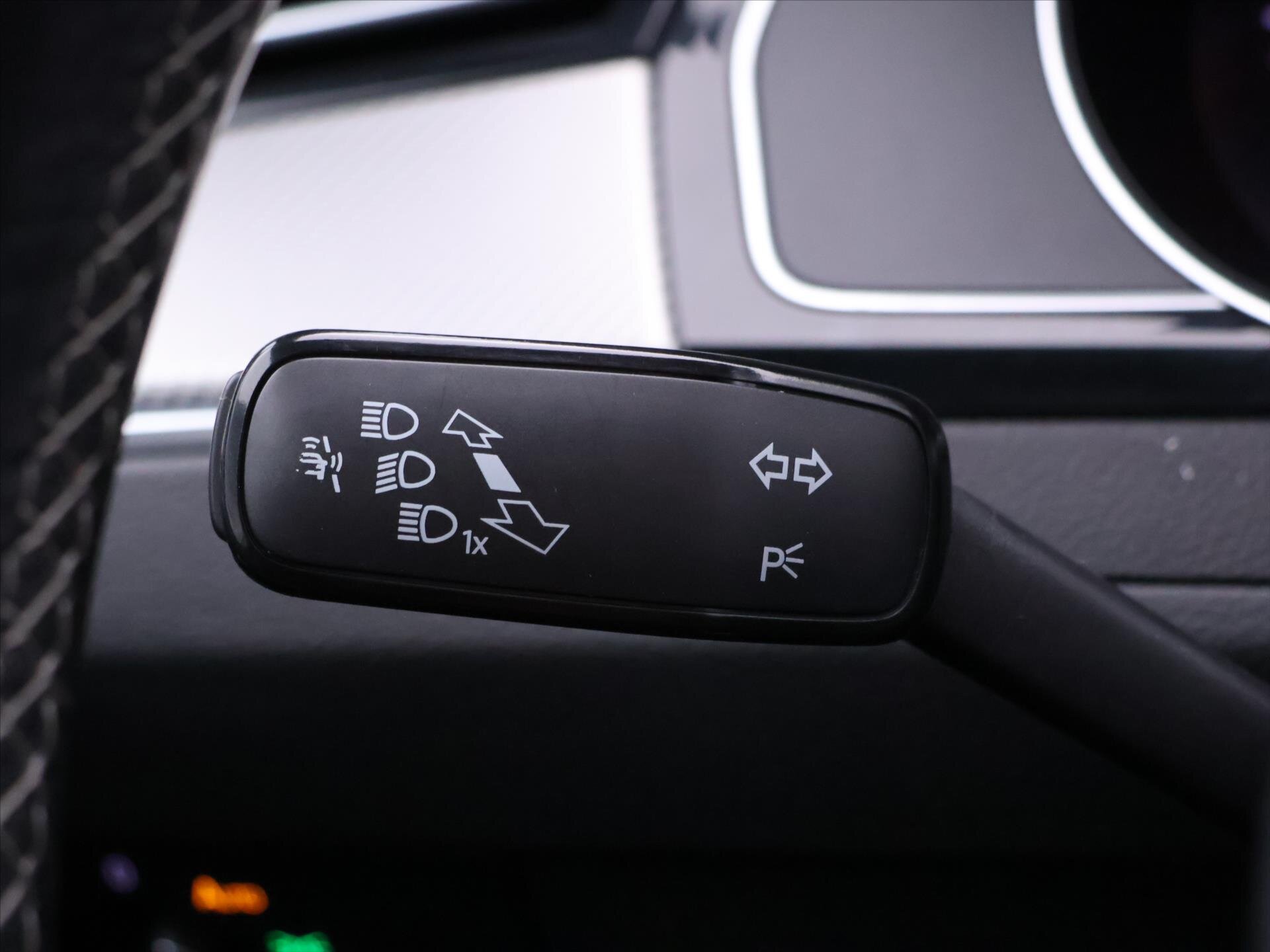 Volkswagen Passat Kombi 2,0 l 206 kw