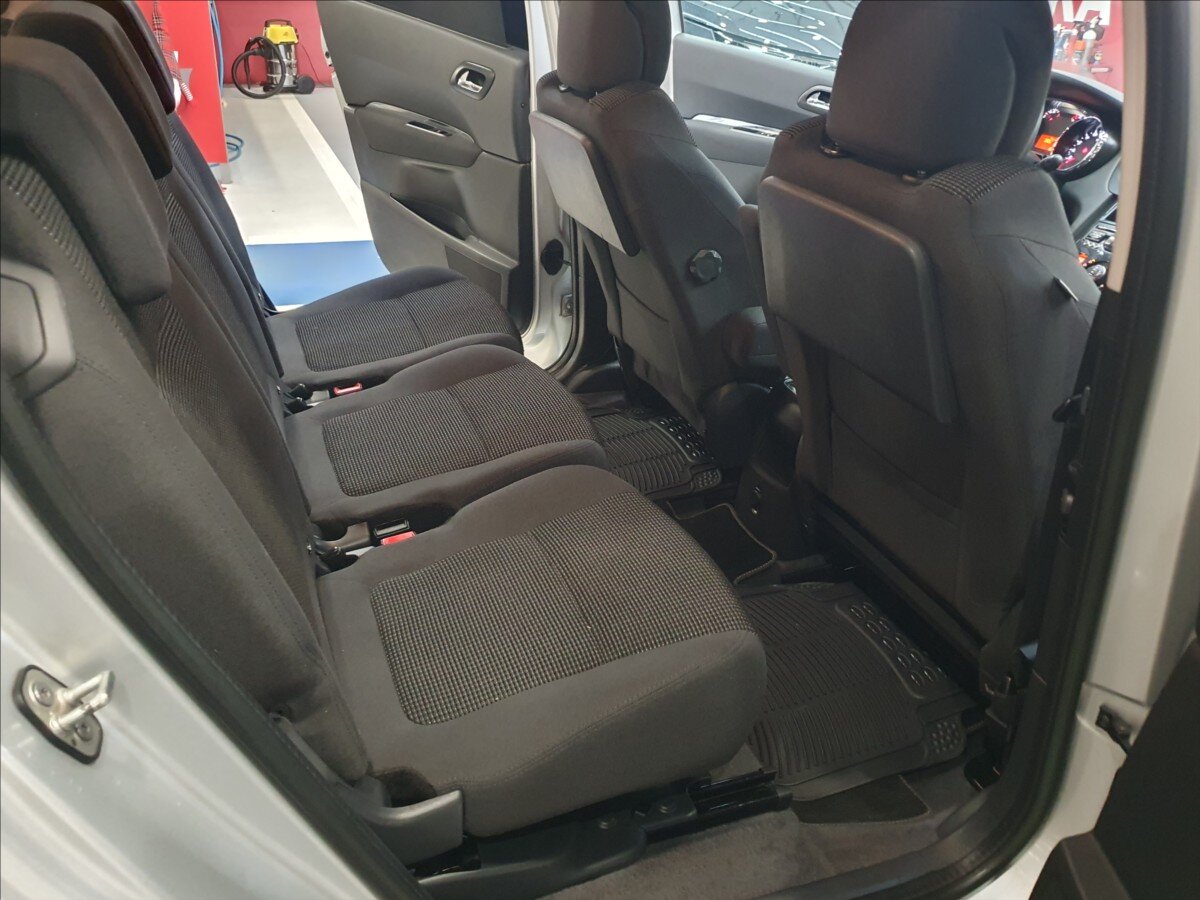 Peugeot 5008 MPV 1,6 l 88 kw