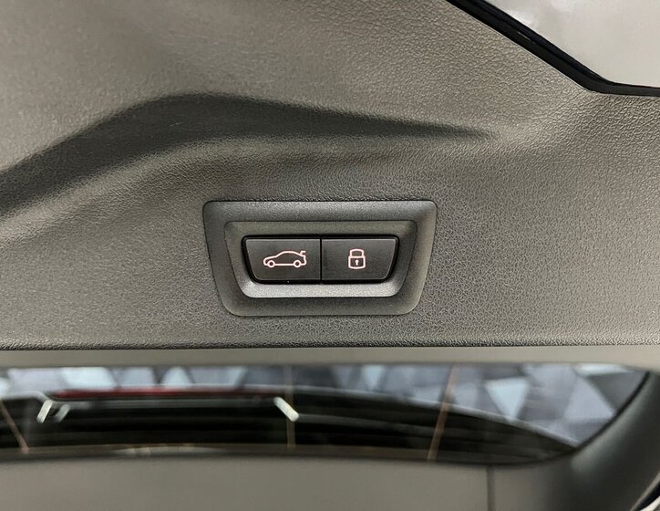 BMW X5 SUV / Terénní 3,0 l 210 kw