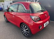 Opel Adam Hatchback 1,4 l 64 kw