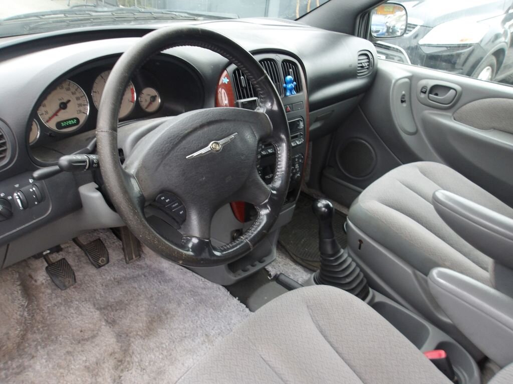 Chrysler Voyager MPV 2,5 l 105 kw