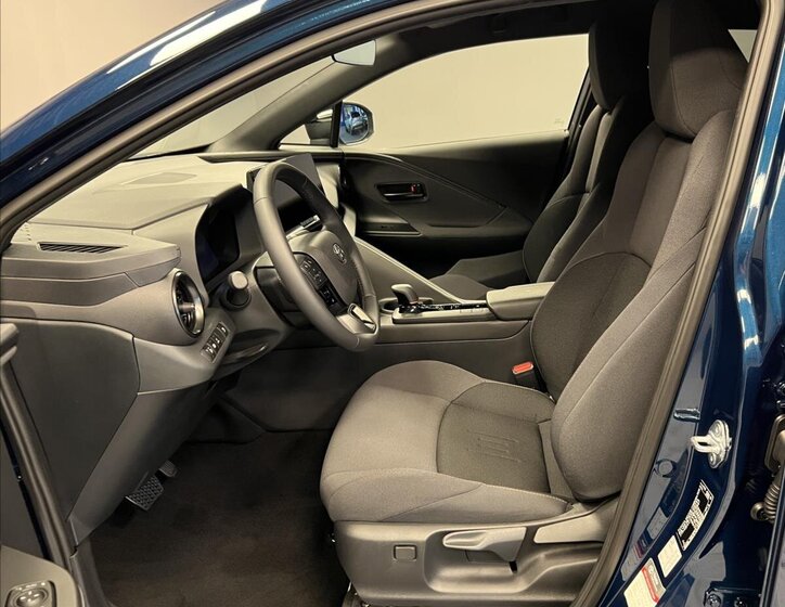 Toyota C-HR SUV / Terénní 2,0 l 111 kw