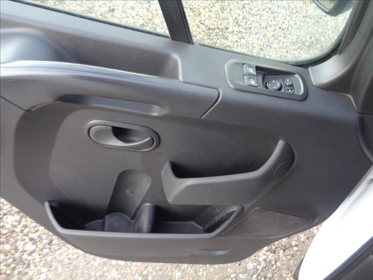 Nissan Interstar Skříň 2,3 l 110 kw