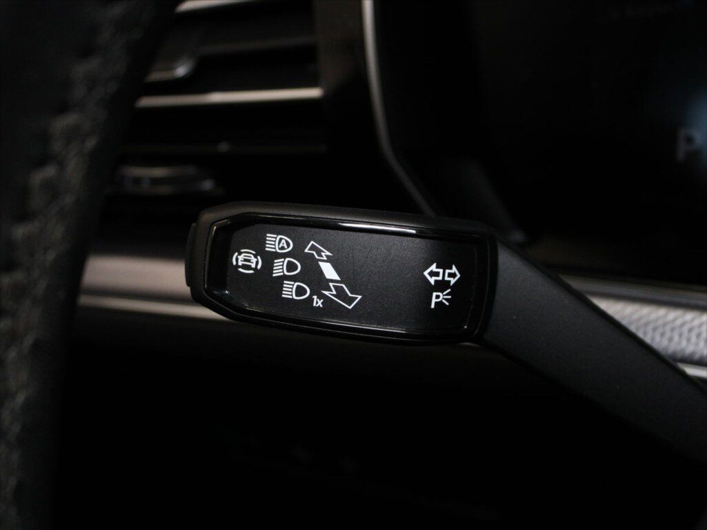 Volkswagen Touareg SUV / Terénní 3,0 l 210 kw