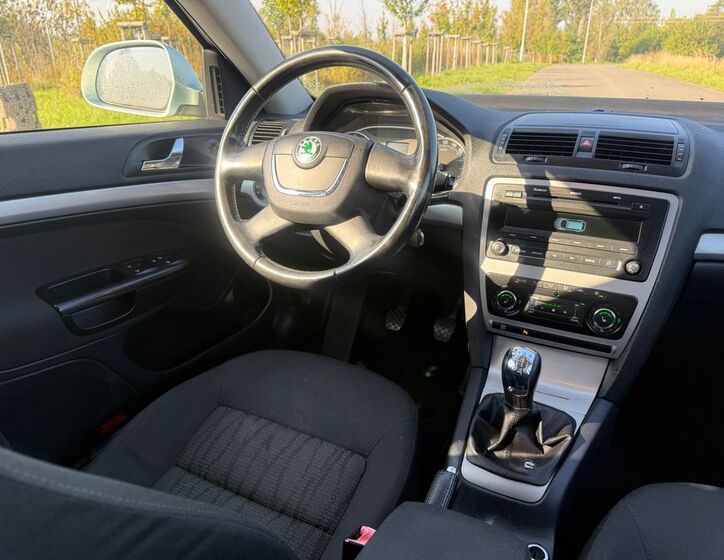Škoda Octavia 10