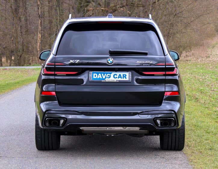 BMW X7 SUV / Terénní 3,0 l 259 kw