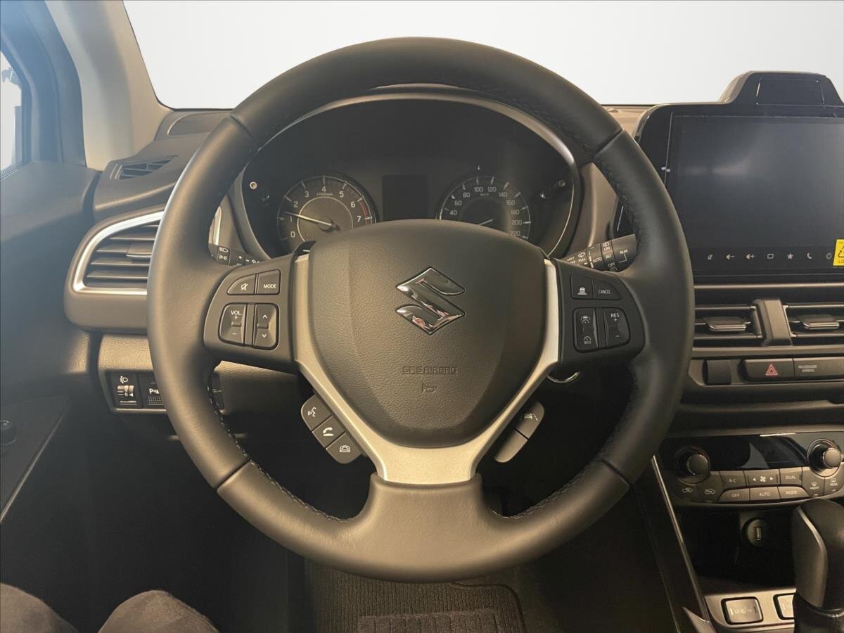 Suzuki S-Cross SUV / Terénní 1,4 l 81 kw