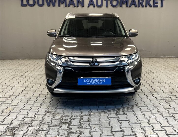 Mitsubishi Outlander SUV 2,3 l 110 kw